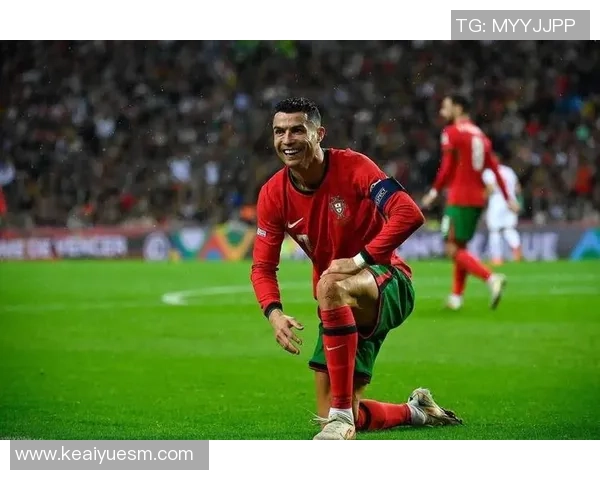 单眼皮球星的传奇之路 从绿茵场到世界舞台的耀眼风采