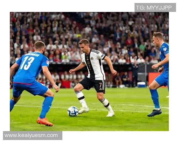 足球进攻中场球星解析：技术、视野与创造力如何引领比赛节奏